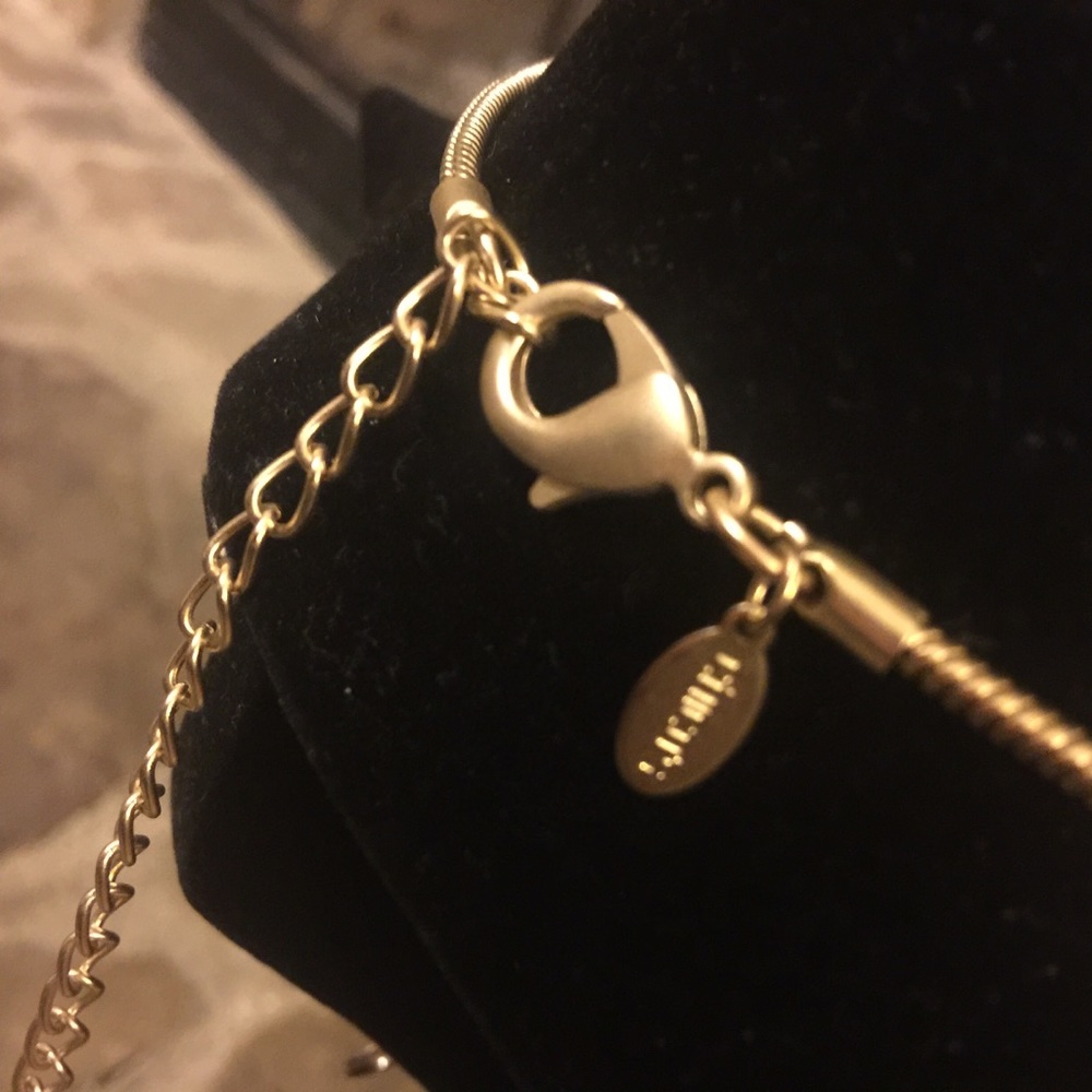 Make-A-Statement With This Classic Chico’s Piece - image 4